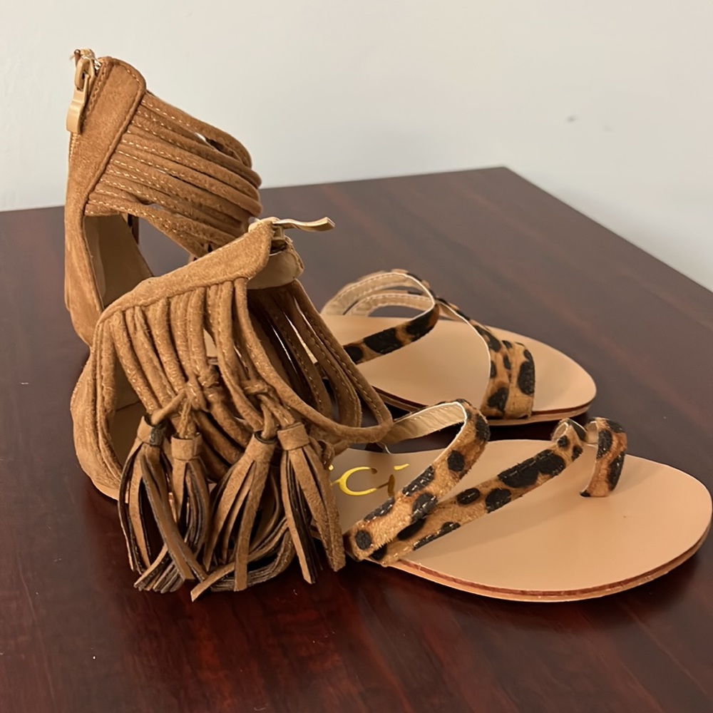 Shoes - Picture 2 of 4